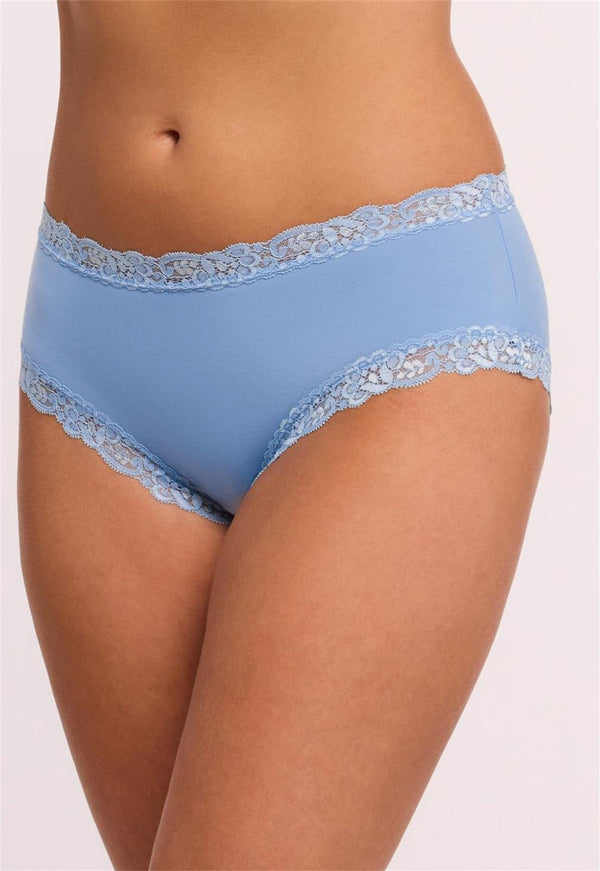 Illustrative example of fleurt underwear