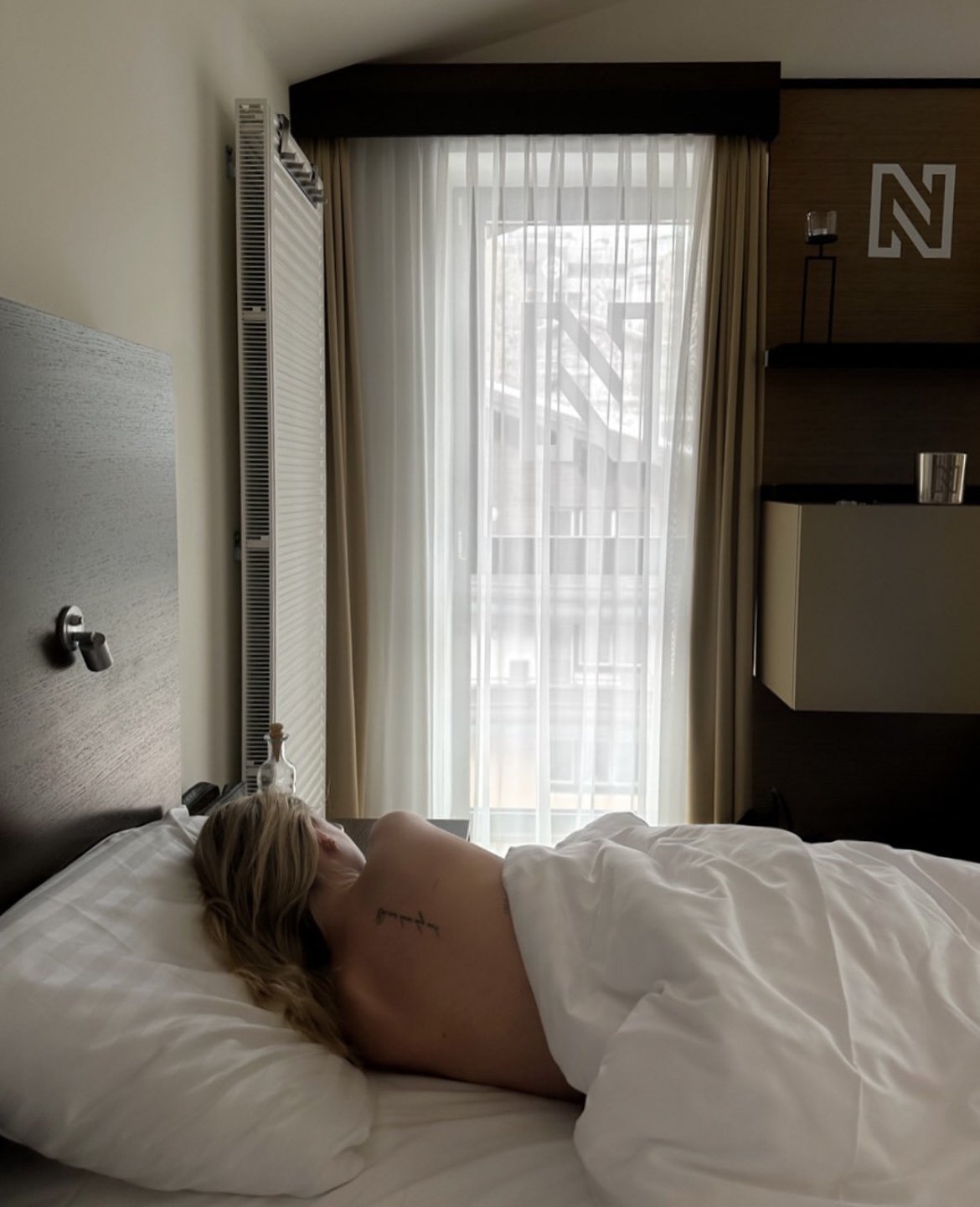 Illustrative example of is it healthy to sleep without underwear