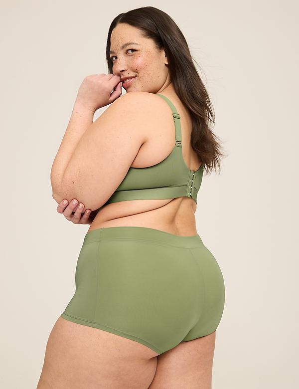 Illustrative example of plus size boyshort underwear